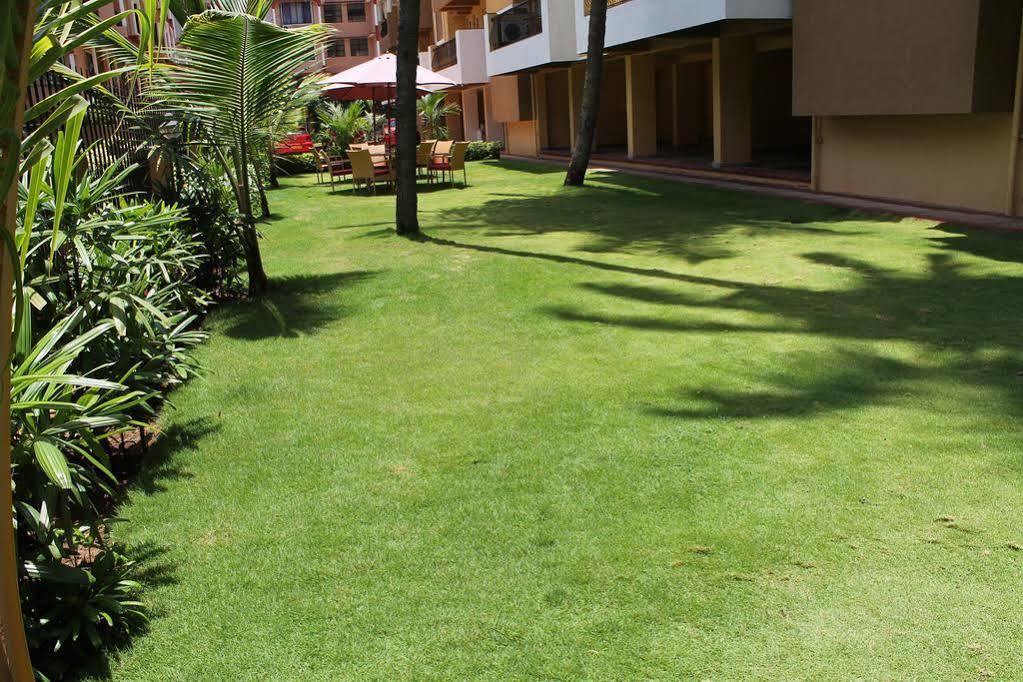 วีระ สตรันด์ พาร์ค เซอรวิซ อพาร์ตเมนต์ Apartment กาลังกูติ ภายนอก รูปภาพ