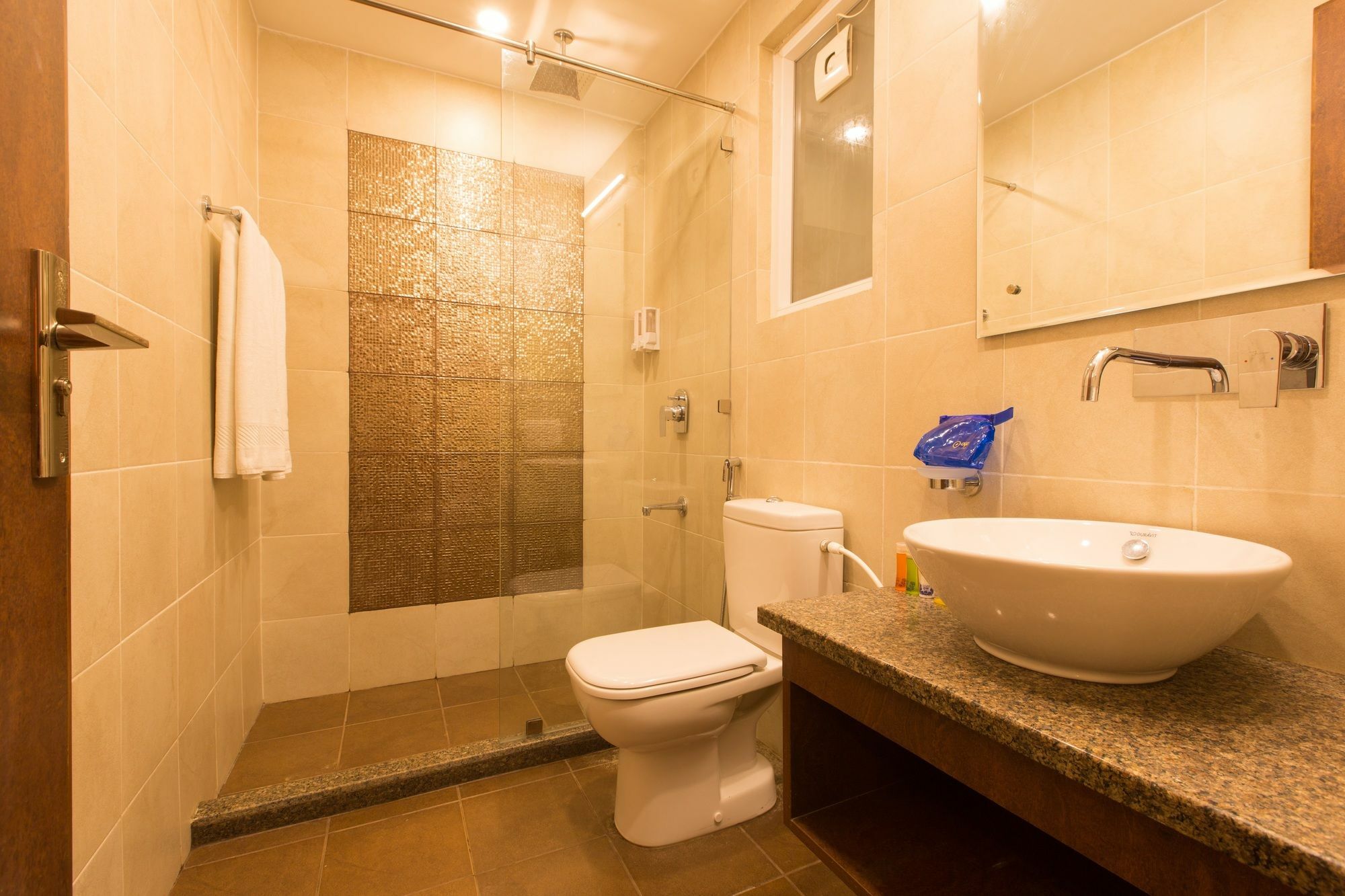 วีระ สตรันด์ พาร์ค เซอรวิซ อพาร์ตเมนต์ Apartment กาลังกูติ ภายนอก รูปภาพ