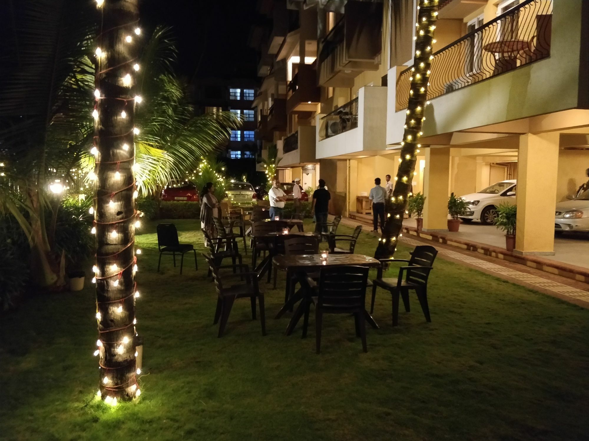วีระ สตรันด์ พาร์ค เซอรวิซ อพาร์ตเมนต์ Apartment กาลังกูติ ภายนอก รูปภาพ